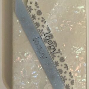 Loopy phone case loops